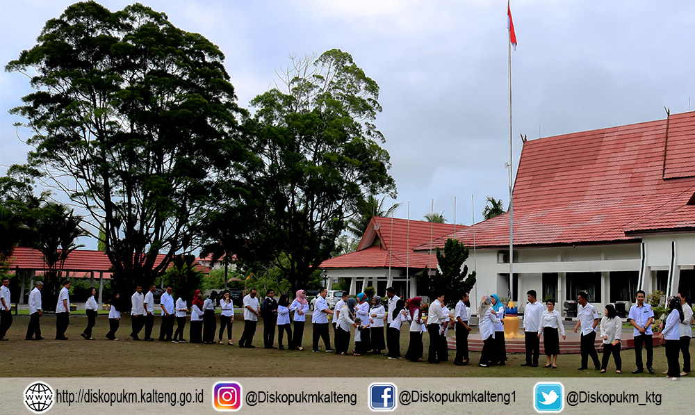 Dinas Koperasi dan UKM Kalimantan Tengah menggelar Halal Bihalal antar pegawai