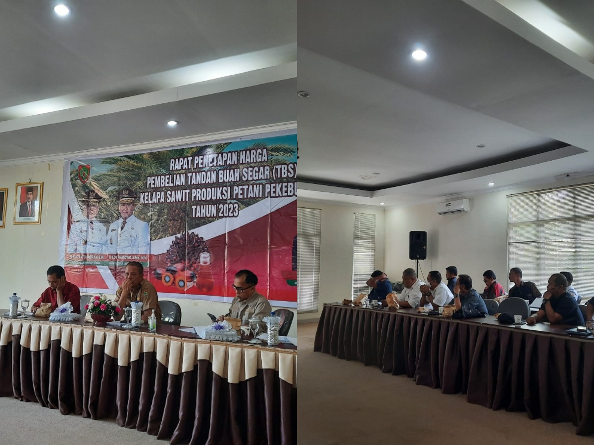 Rapat Penetapan Harga Pembelian Tandan Buah Segar (TBS) yang diselenggarakan di Dinas Perkebunan Provinsi Kalimantan Tengah