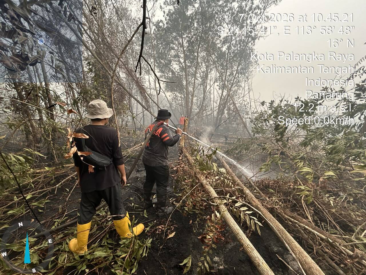 Regu 17 OPD Dinas Koperasi dan UKM Kalteng Tangani Karhutla di Marata Awat