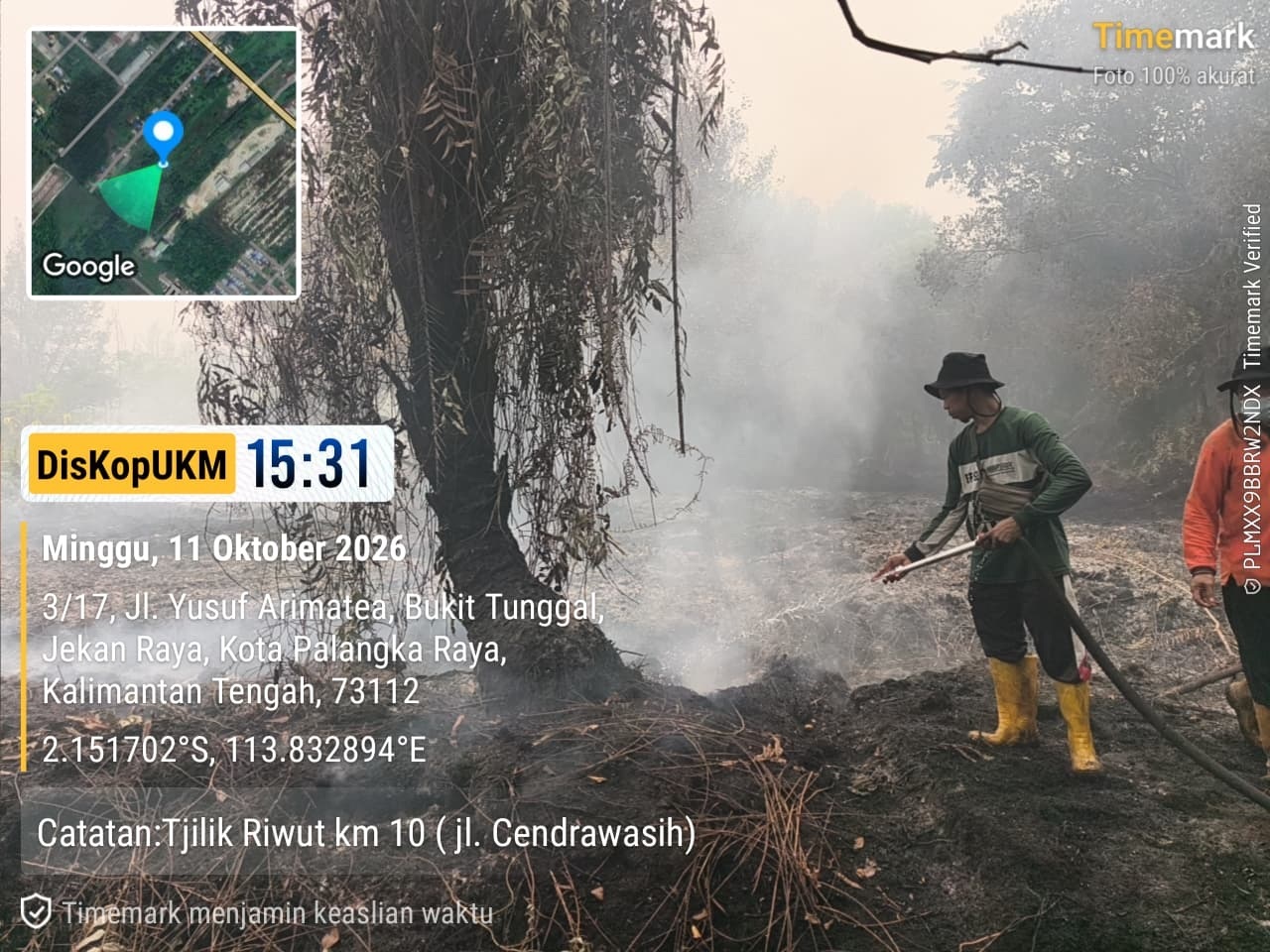 Regu 17 Diskop UKM Kalteng Bersama Lintas Instansi Lakukan Pemadaman Karhutla di Palangka Raya