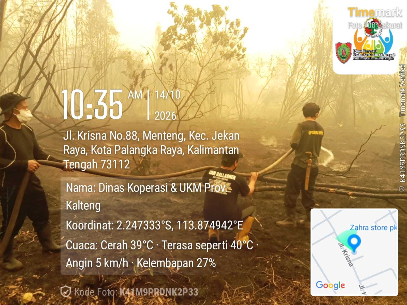 Regu 17 Diskop UKM Kalteng Laksanakan Pemadaman Karhutla di Jalan Krisna G. Obos, Palangka Raya