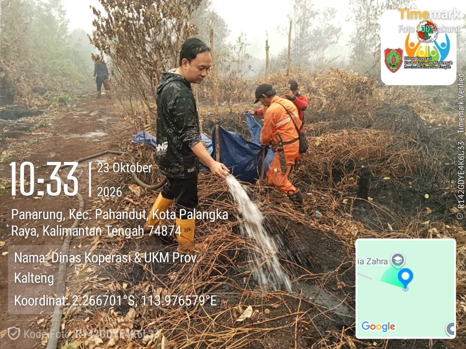 Diskop UKM Kalteng Lanjutkan Pendinginan Karhutla di Jalan Garu Raya, 0,33 Hektare Lahan Berhasil Ditangani