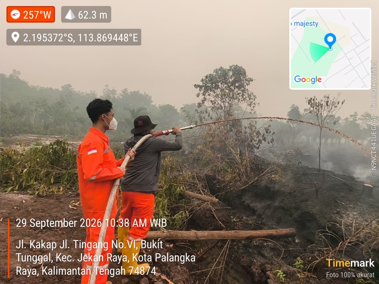 Regu 17 Dinas Koperasi dan UKM Kalteng Kembali Tangani Karhutla di Bukit Tunggal
